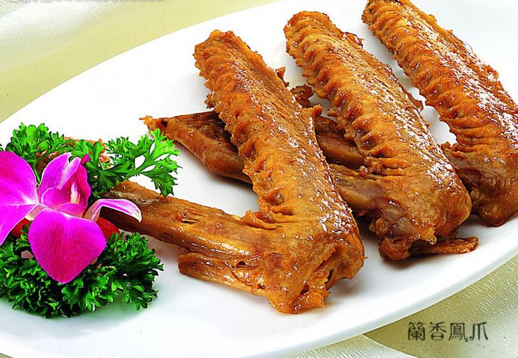 卤水鹅翅